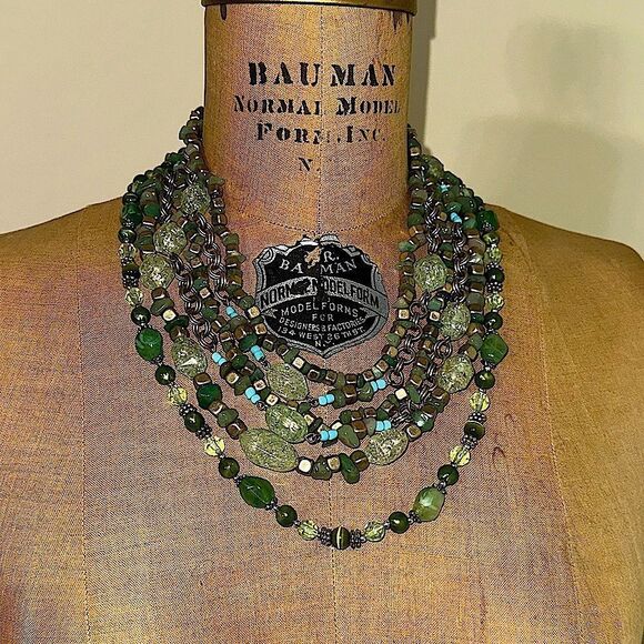 Jones New York Elegant Multi-Strand Green Bead and silver tone Necklace - Picture 1 of 13